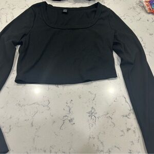 Black Long Sleeve Crop Top